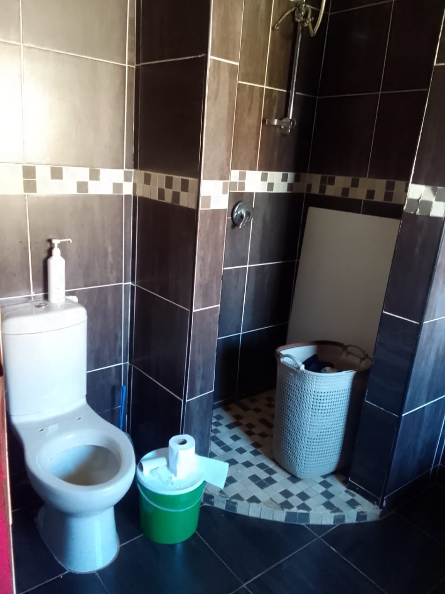 To Let 4 Bedroom Property for Rent in Mid Ennerdale Gauteng