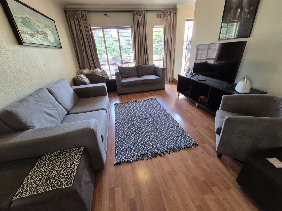 2 Bedroom Property for Sale in Hennopspark Gauteng