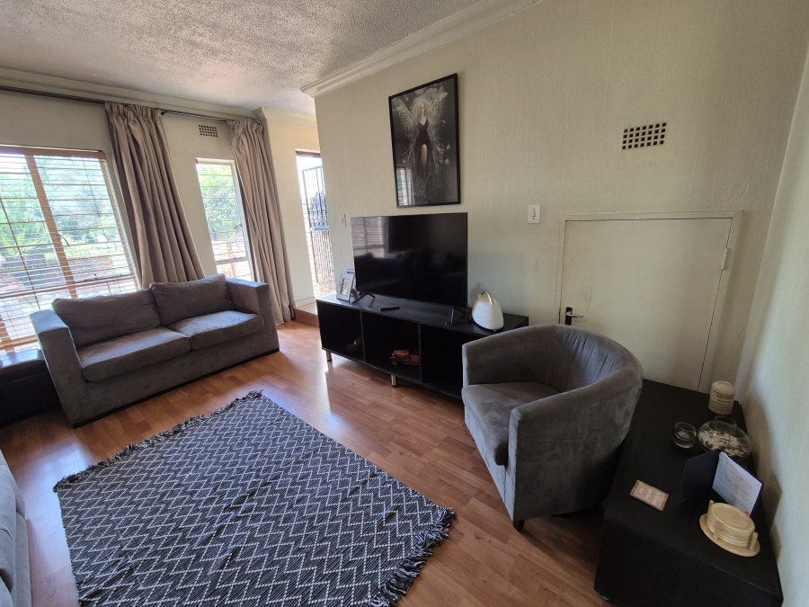 2 Bedroom Property for Sale in Hennopspark Gauteng