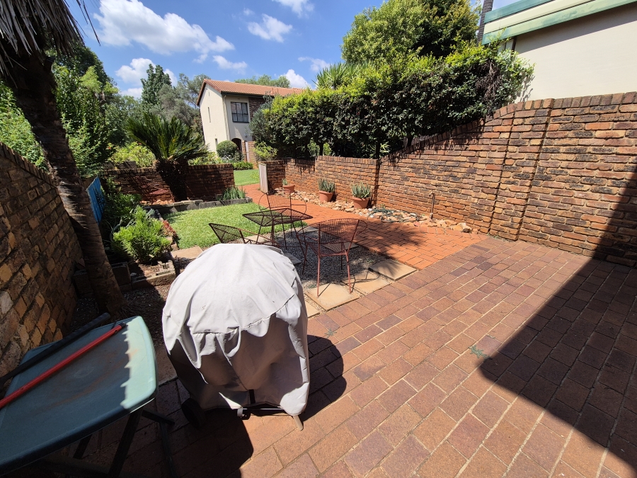 2 Bedroom Property for Sale in Hennopspark Gauteng