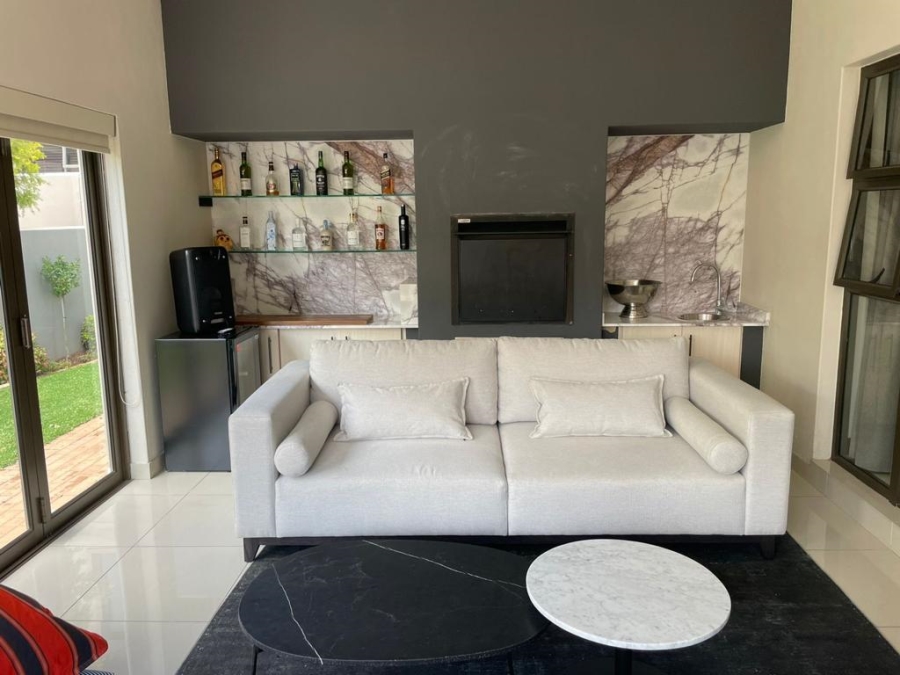 3 Bedroom Property for Sale in Greenstone Hill Gauteng