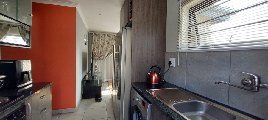 To Let 3 Bedroom Property for Rent in Albertsdal Gauteng