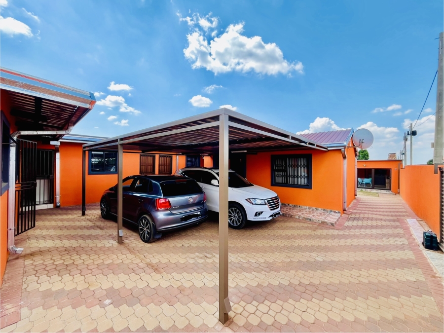 2 Bedroom Property for Sale in Palm Ridge Gauteng