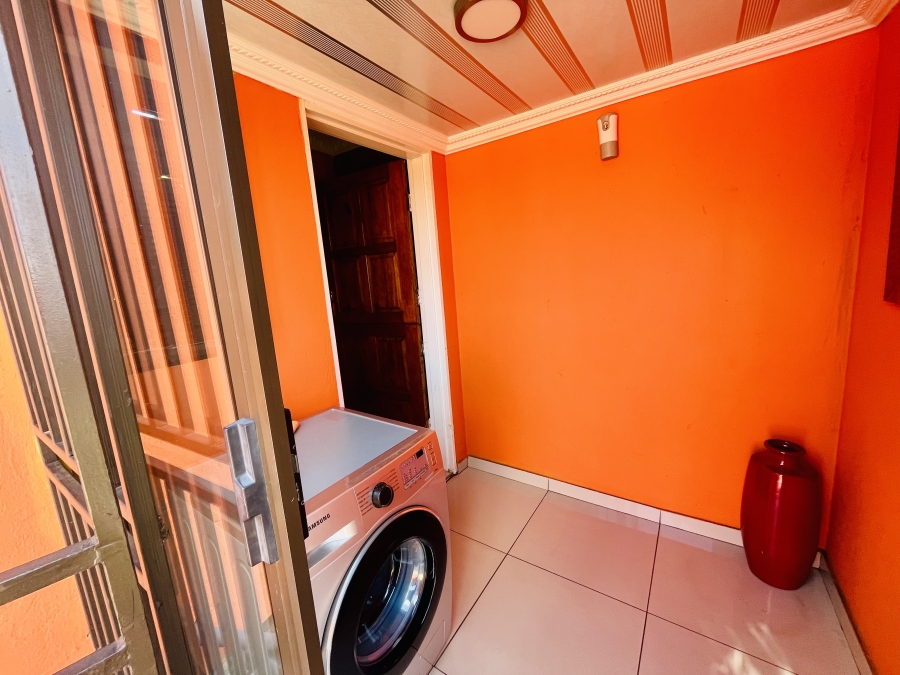 2 Bedroom Property for Sale in Palm Ridge Gauteng