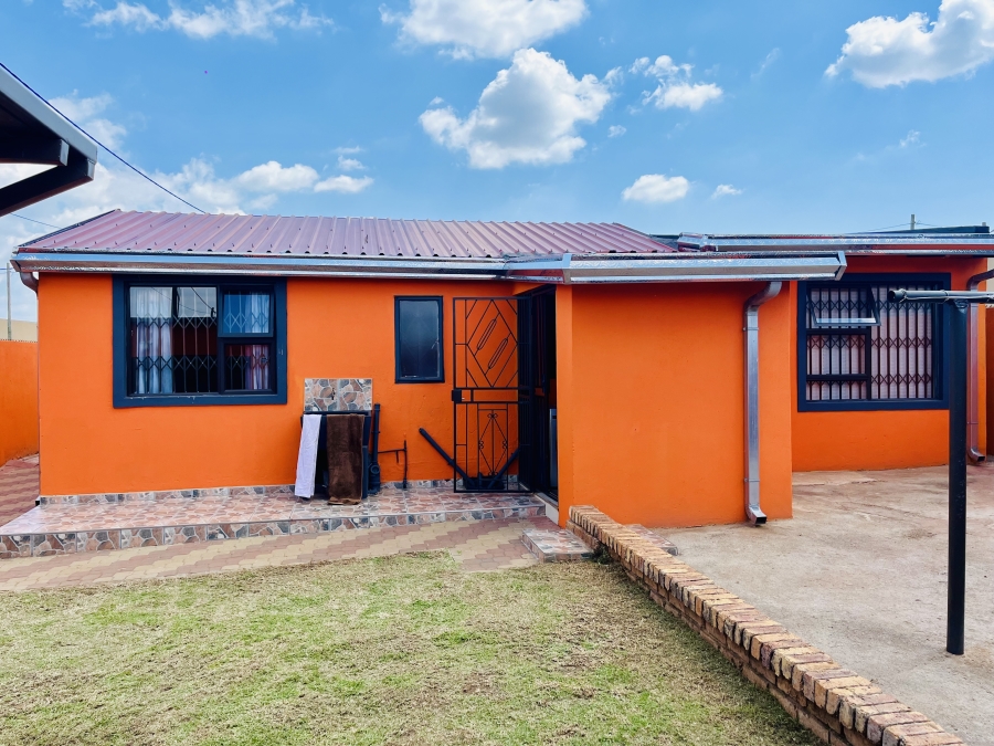 2 Bedroom Property for Sale in Palm Ridge Gauteng