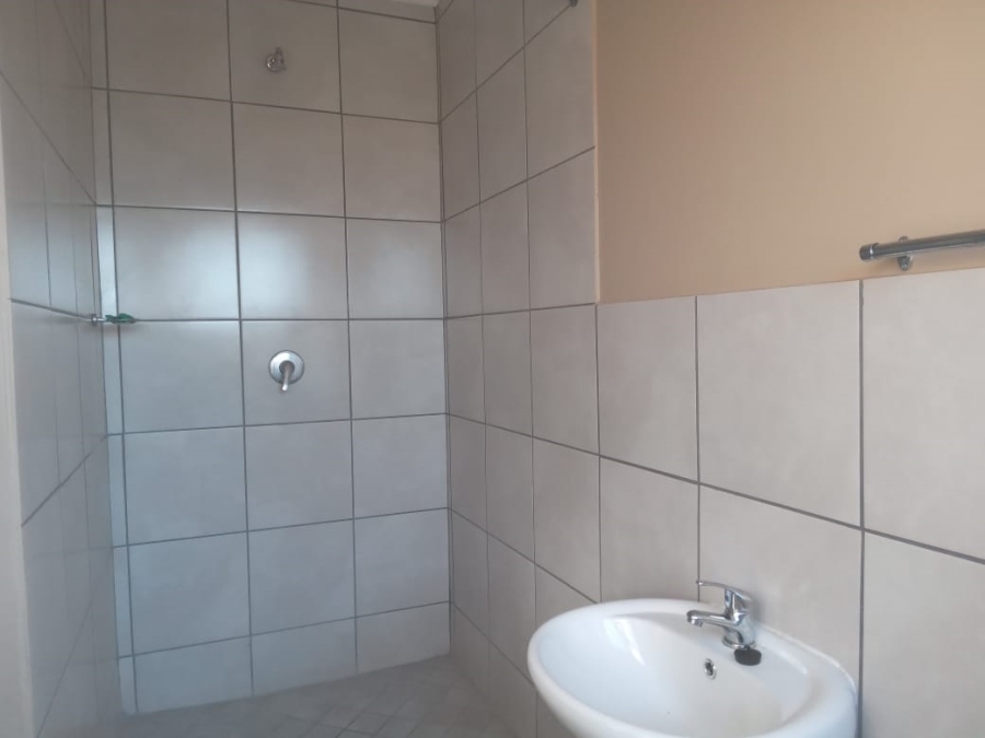 To Let 3 Bedroom Property for Rent in Salfin Gauteng