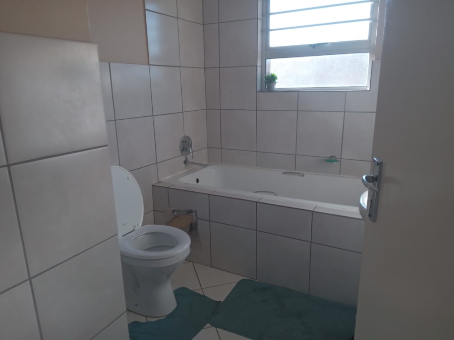 To Let 3 Bedroom Property for Rent in Salfin Gauteng