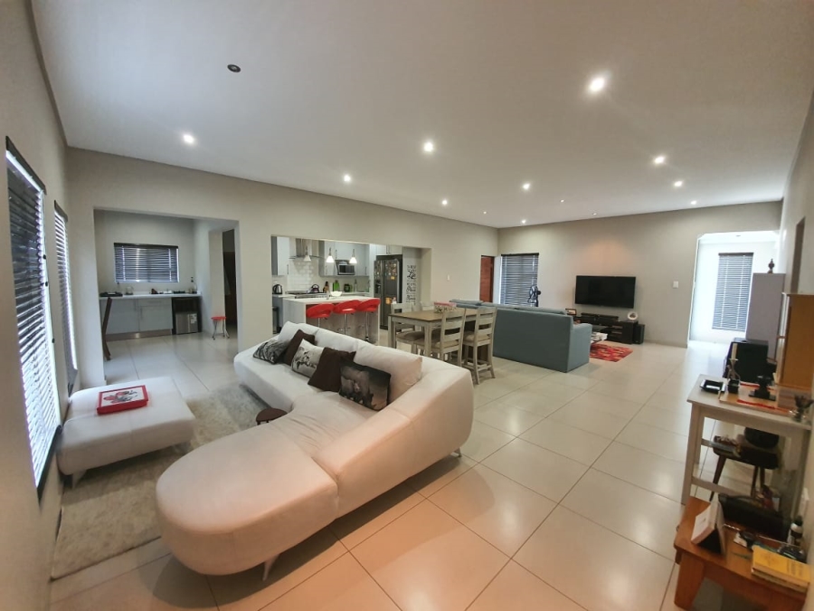 To Let 3 Bedroom Property for Rent in Midstream Estate Gauteng