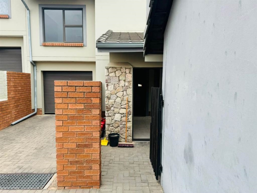 3 Bedroom Property for Sale in Kyalami Gauteng