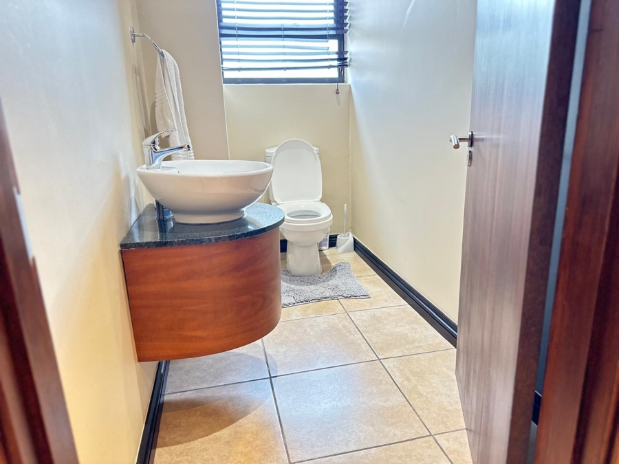 To Let 4 Bedroom Property for Rent in Kyalami Gauteng