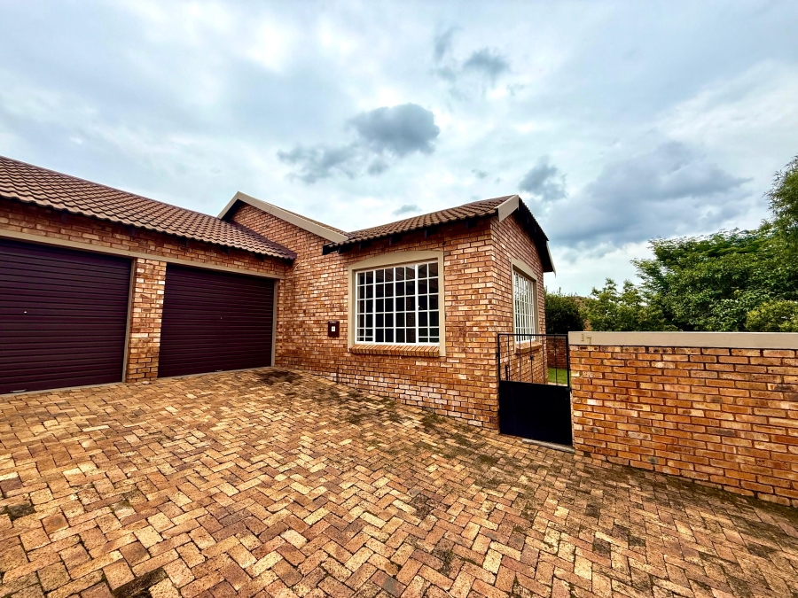 3 Bedroom Property for Sale in Amorosa Gauteng