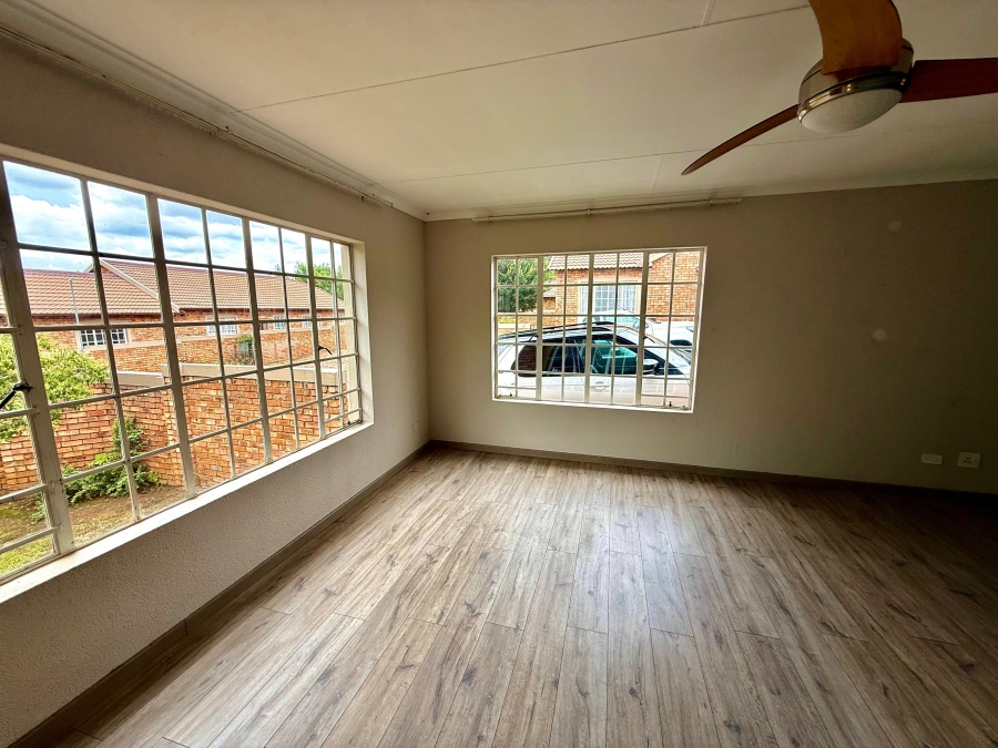 3 Bedroom Property for Sale in Amorosa Gauteng