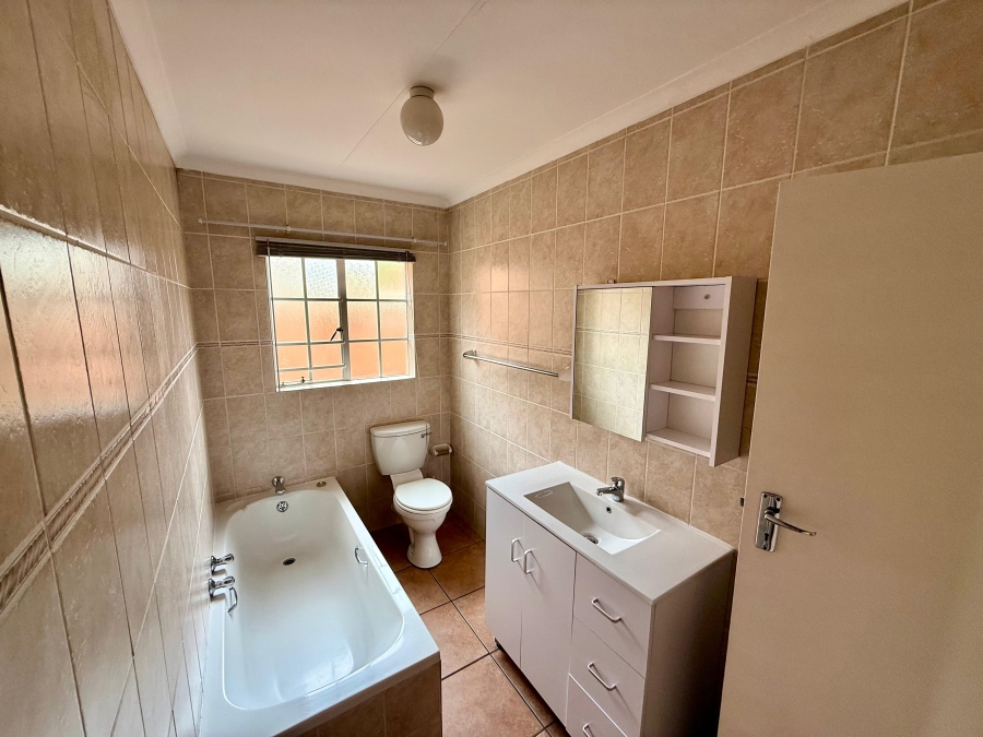 3 Bedroom Property for Sale in Amorosa Gauteng