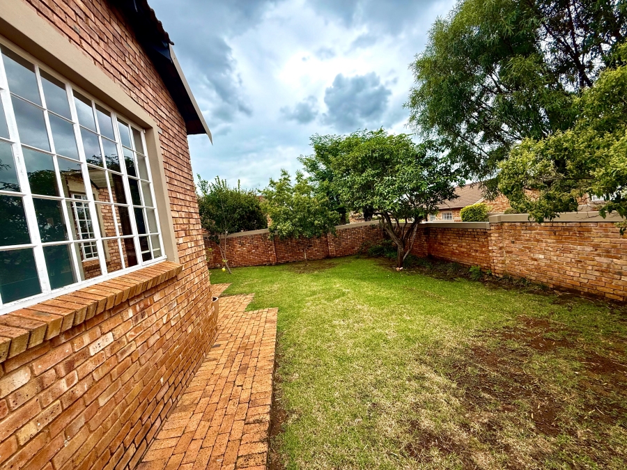 3 Bedroom Property for Sale in Amorosa Gauteng