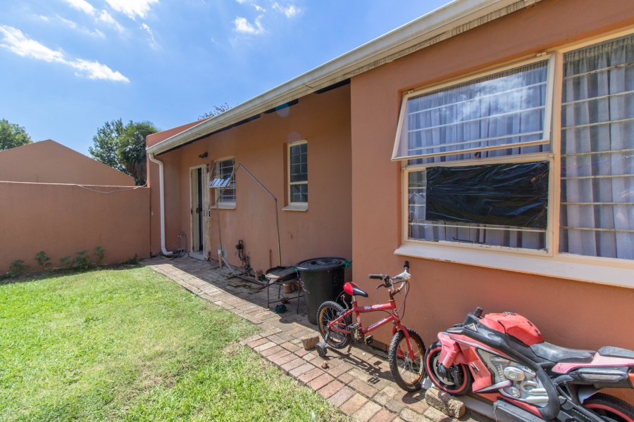 2 Bedroom Property for Sale in Alan Manor Gauteng