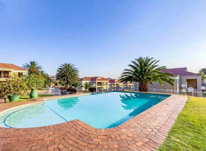 To Let 2 Bedroom Property for Rent in Oakdene Gauteng