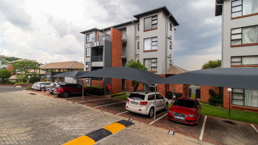 2 Bedroom Property for Sale in Oakdene Gauteng