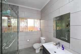 2 Bedroom Property for Sale in Eden Glen Gauteng