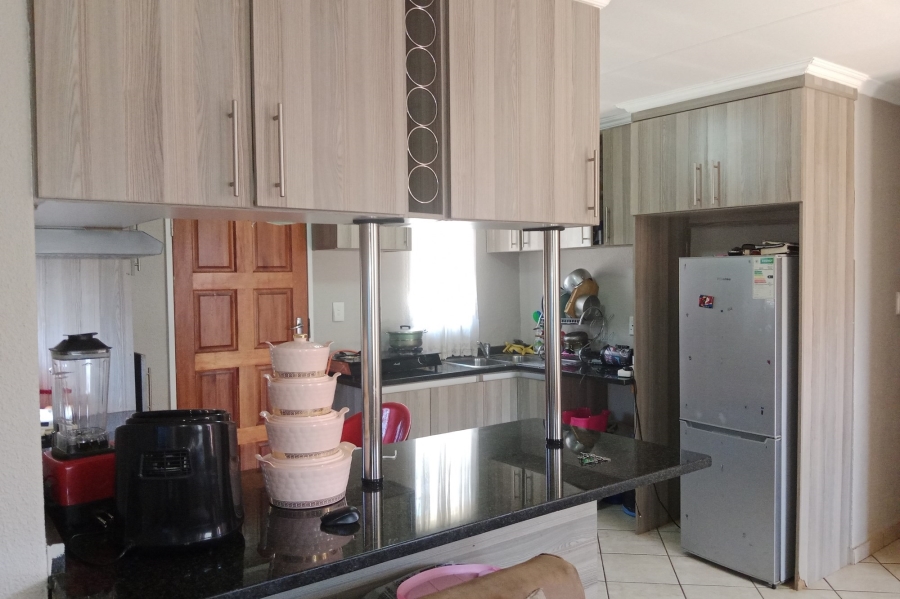 To Let 3 Bedroom Property for Rent in Nellmapius Gauteng