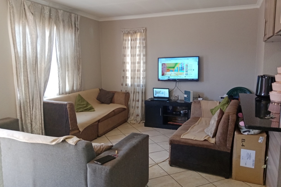 To Let 3 Bedroom Property for Rent in Nellmapius Gauteng