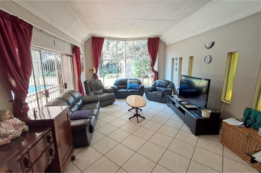 4 Bedroom Property for Sale in Wierda Park Gauteng