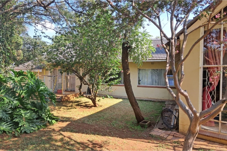 4 Bedroom Property for Sale in Wierda Park Gauteng