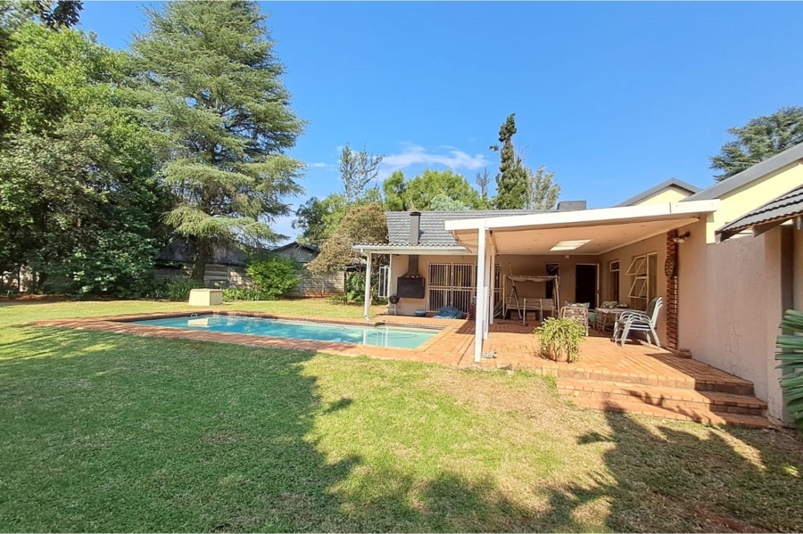 4 Bedroom Property for Sale in Wierda Park Gauteng