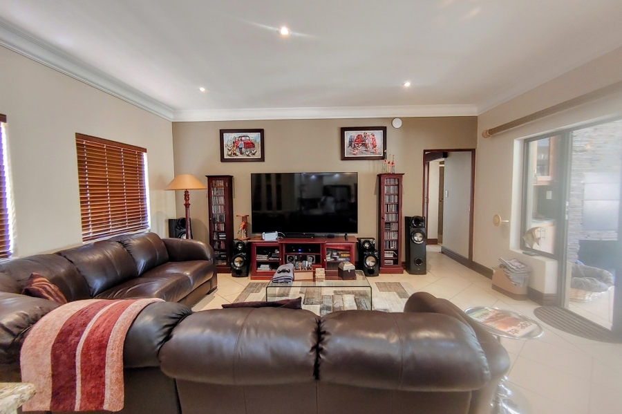 4 Bedroom Property for Sale in Glen Erasmia Gauteng