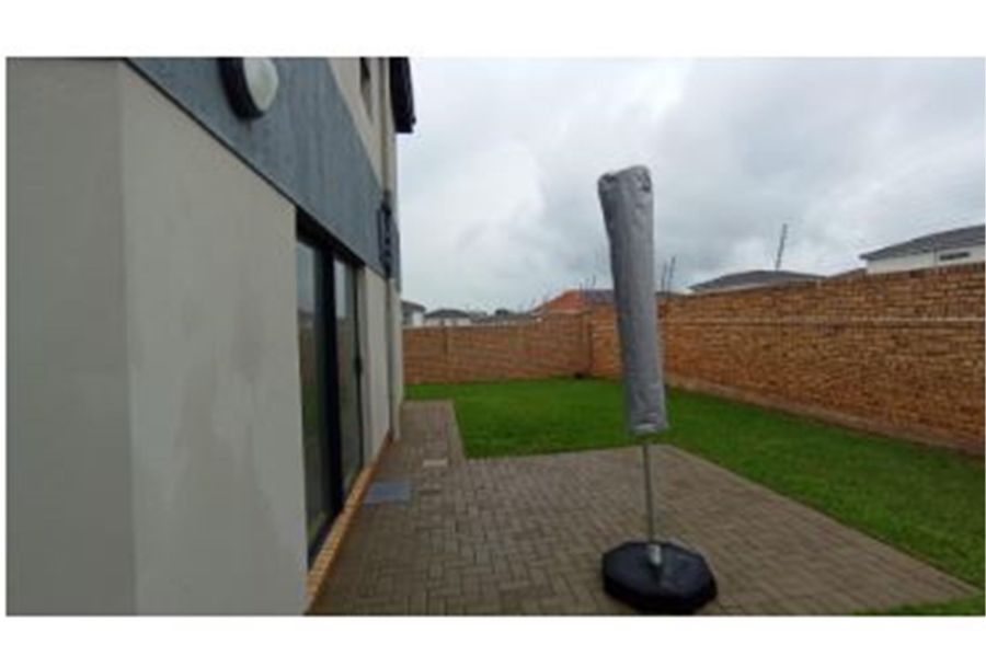 3 Bedroom Property for Sale in Thatch Hill Estate Gauteng