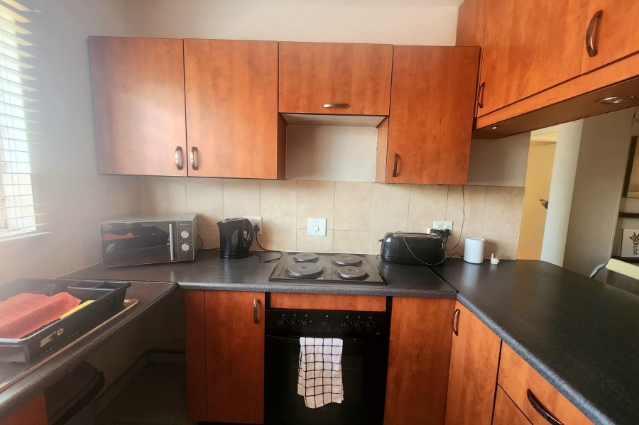 To Let 2 Bedroom Property for Rent in Clubview Gauteng