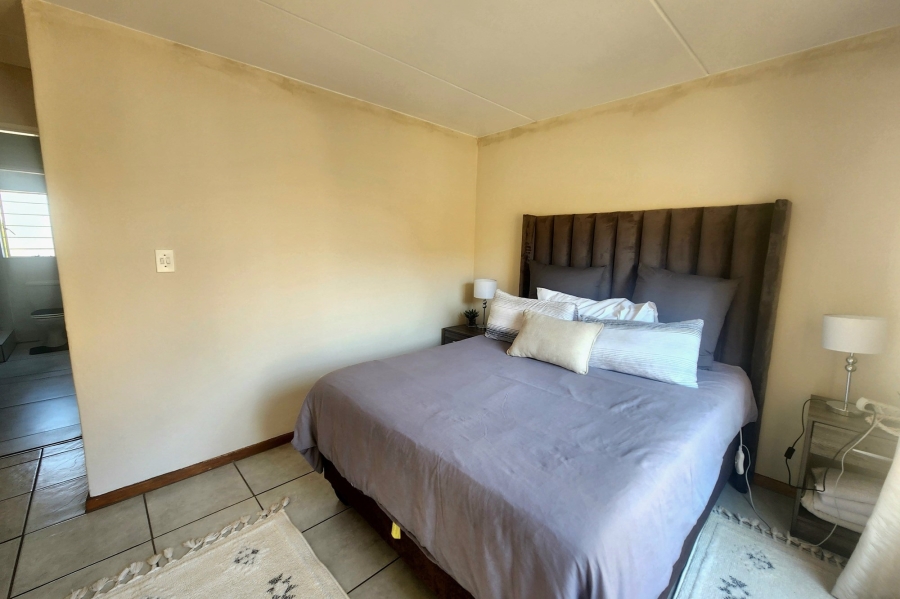 To Let 2 Bedroom Property for Rent in Clubview Gauteng