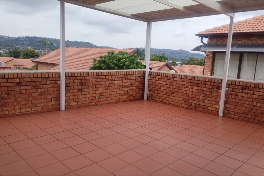 4 Bedroom Property for Sale in Allens Nek Gauteng