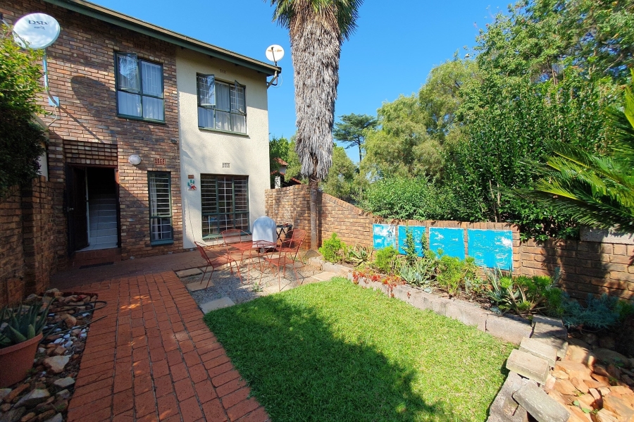 2 Bedroom Property for Sale in Hennopspark Gauteng