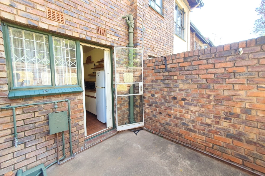 2 Bedroom Property for Sale in Hennopspark Gauteng