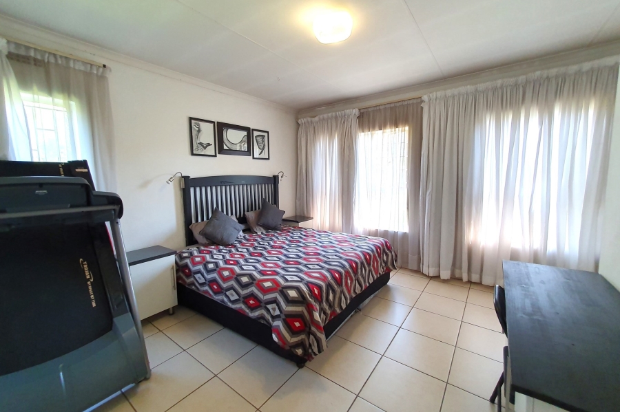 2 Bedroom Property for Sale in Hennopspark Gauteng