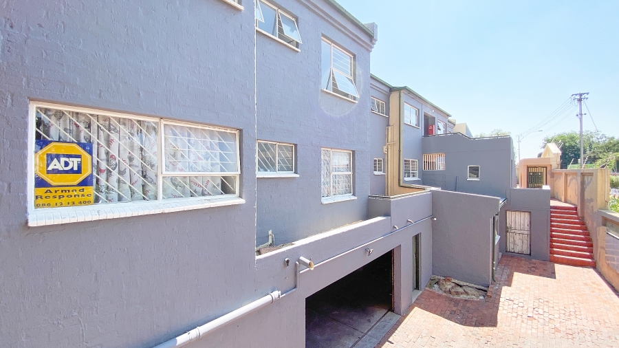 2 Bedroom Property for Sale in Townsview Gauteng