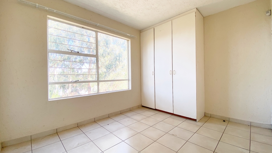 2 Bedroom Property for Sale in Townsview Gauteng