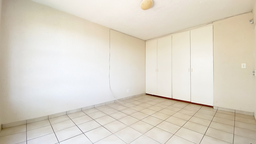 2 Bedroom Property for Sale in Townsview Gauteng