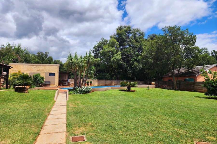 4 Bedroom Property for Sale in Eldoraigne Gauteng