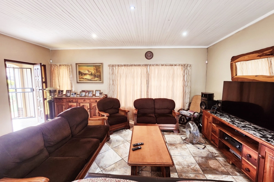 4 Bedroom Property for Sale in Eldoraigne Gauteng