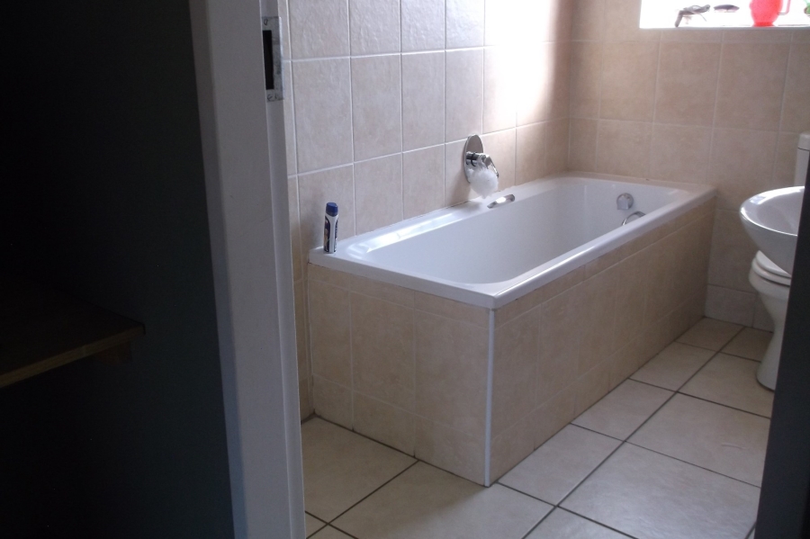 To Let 2 Bedroom Property for Rent in Rynfield Gauteng