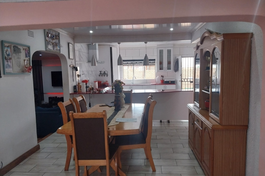 4 Bedroom Property for Sale in Riverlea Gauteng