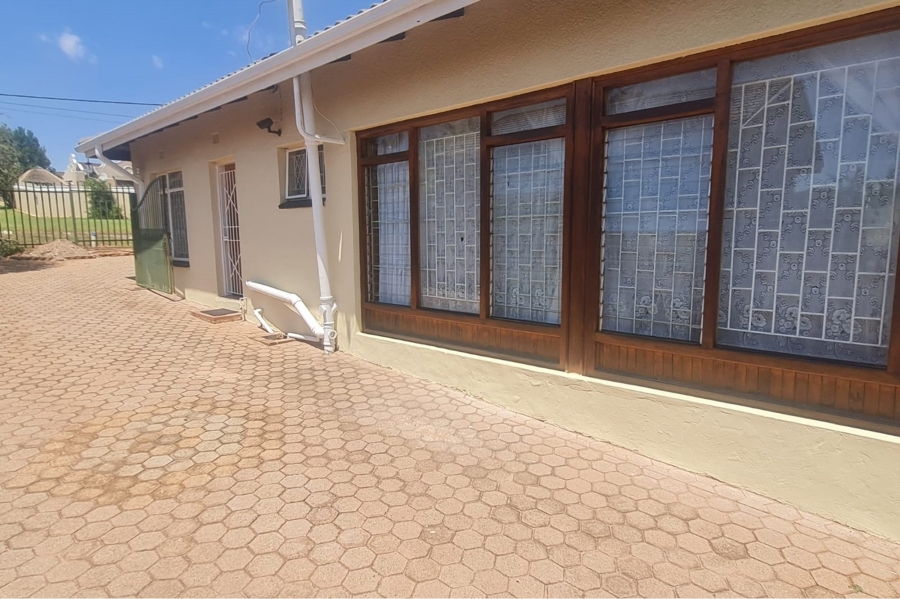 3 Bedroom Property for Sale in Horison Park Gauteng