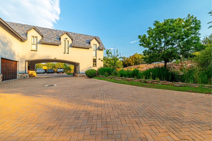 5 Bedroom Property for Sale in Waterfall Equestrian Estate Gauteng