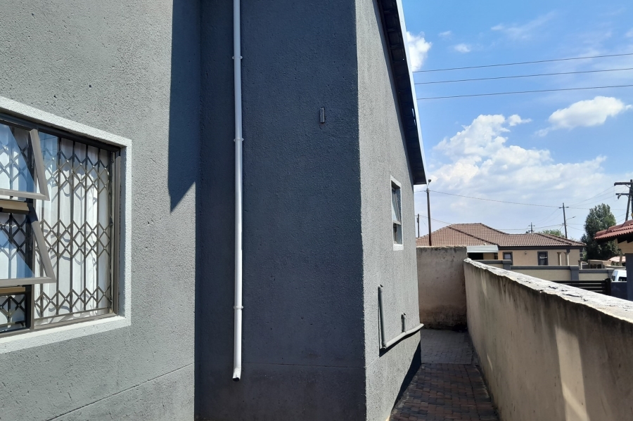 3 Bedroom Property for Sale in Clayville Gauteng