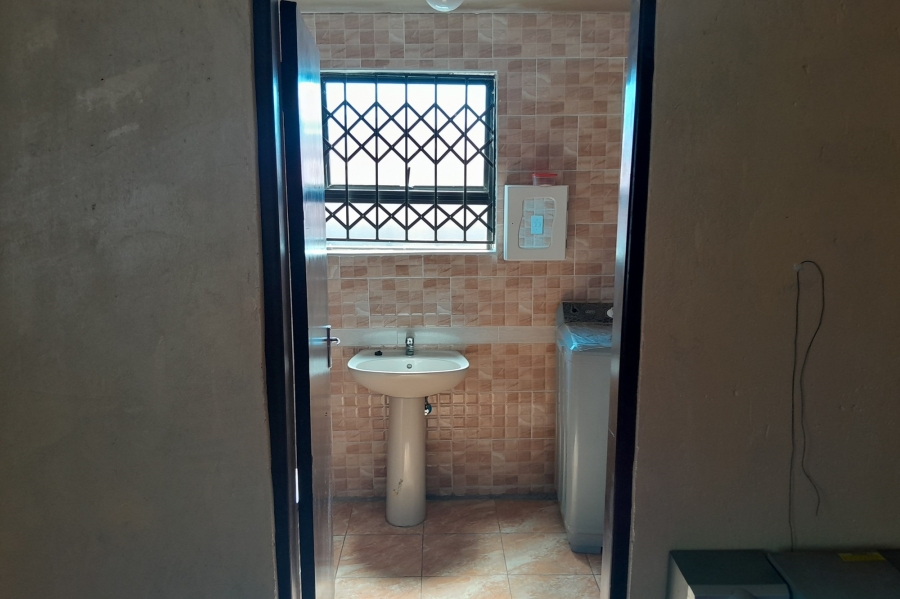 3 Bedroom Property for Sale in Clayville Gauteng