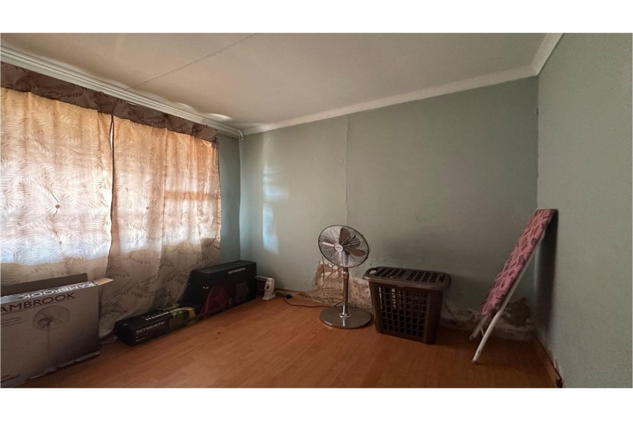 2 Bedroom Property for Sale in Mapetla Gauteng