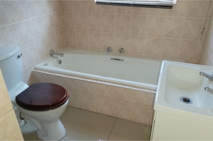 4 Bedroom Property for Sale in Allens Nek Gauteng