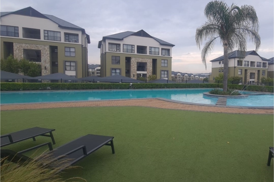 1 Bedroom Property for Sale in Waterfall Gauteng
