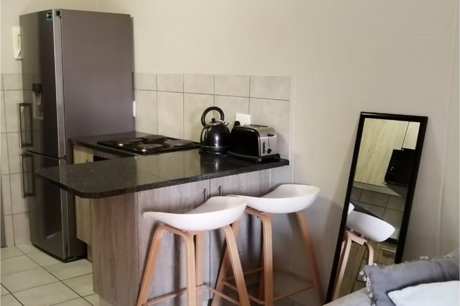 2 Bedroom Property for Sale in Heuweloord Gauteng